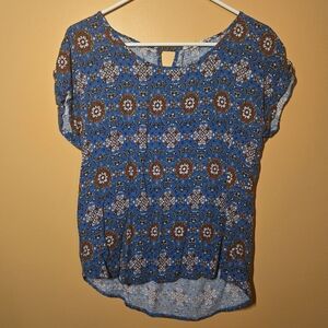 Pink Republic Geometric Top PTP=18"